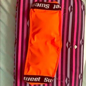 Bandeau bikini top & high waist bikini bottoms